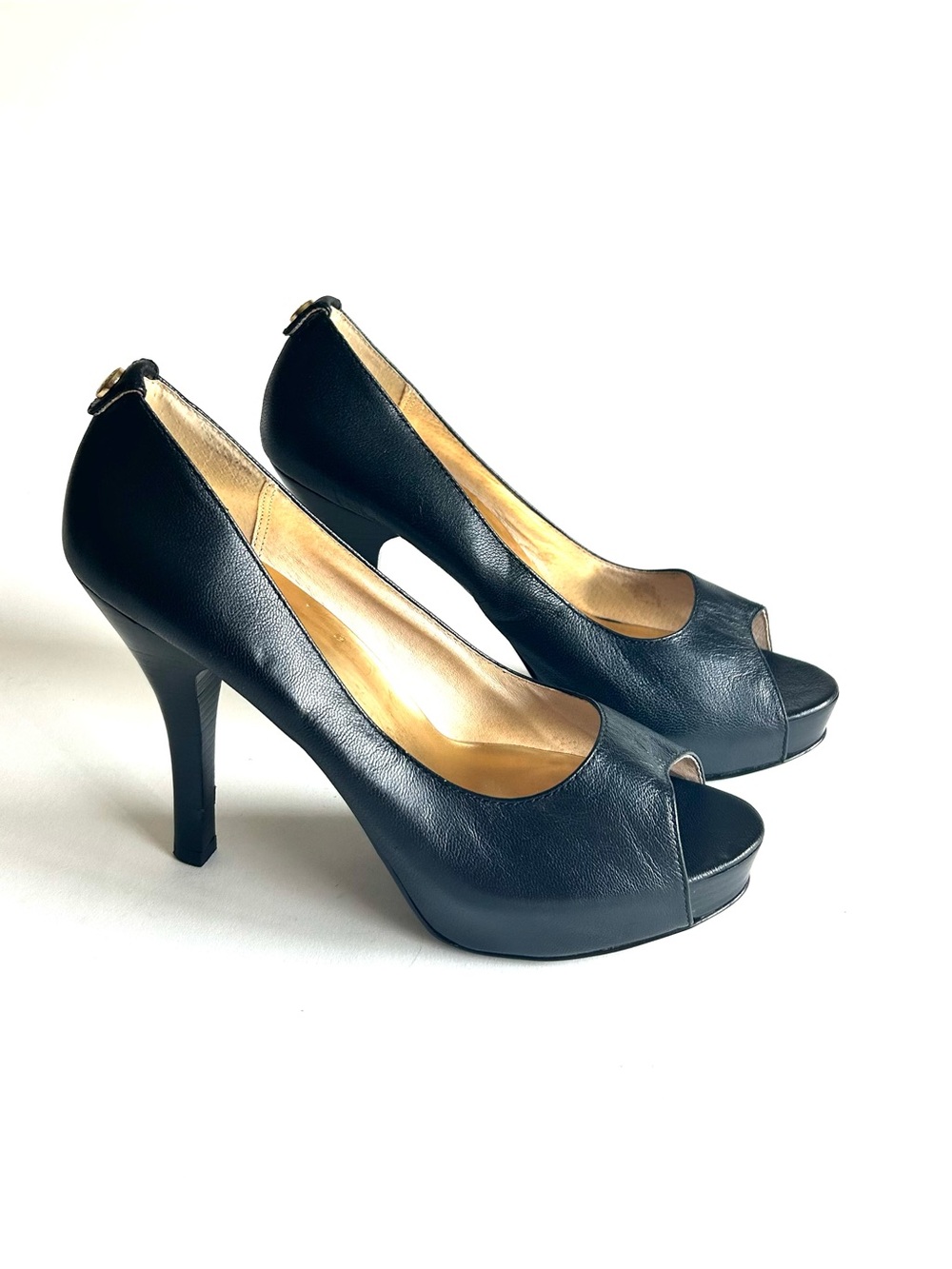 Michael Kors Black Leather Open Toe Platform Rubber Outsole Heels size 9.5